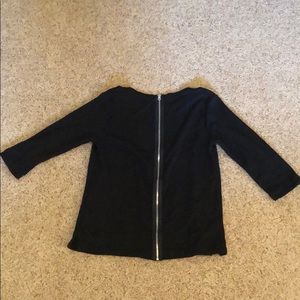Mid-length sleeve sweater with zipper
